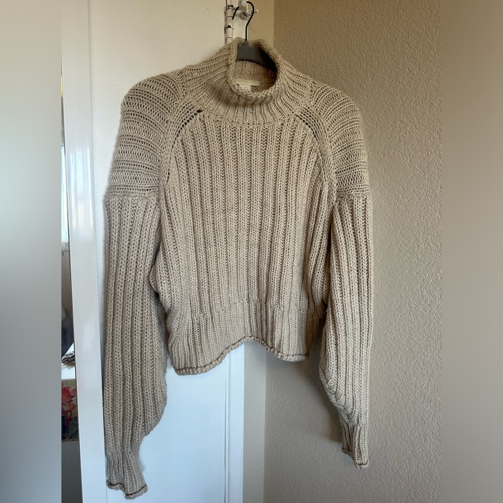 Women’s Chinky Knit Crop Cream Turtleneck Sweater